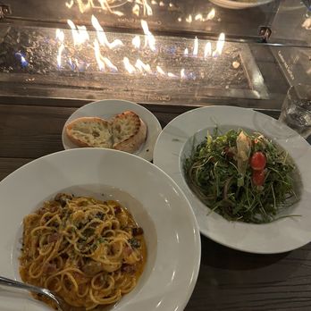 Mizza - Italian Near Me - Santa Barbara, California