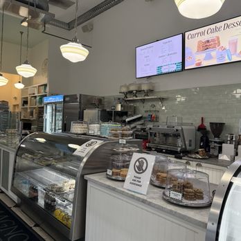 Magnolia Bakery - Inside - Bakeries Near Me - Los Angeles, California Magnolia Bakery - Inside - Bakeries Near Me - Los Angeles, California