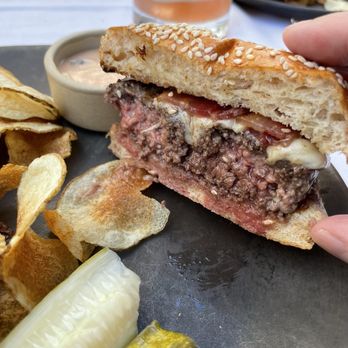 Gramercy Tavern - Tavern Burger - New American Near Me - New York, New York Gramercy Tavern - Tavern Burger - New American Near Me - New York, New York