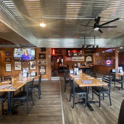 Big Lake Bar & Grill