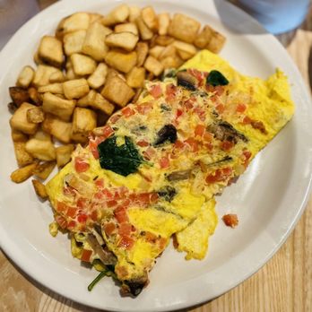 The Big Biscuit - Veggie omelet - Breakfast & Brunch Near Me - Edmond, Oklahoma The Big Biscuit - Veggie omelet - Breakfast & Brunch Near Me - Edmond, Oklahoma