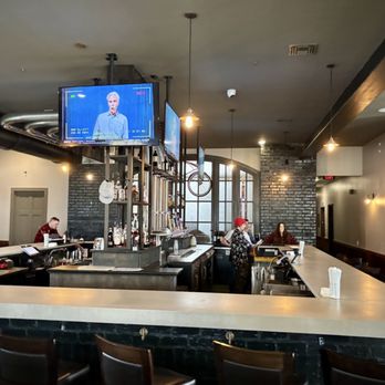 Spoke And Barrel - Bar area at Spoke and Barrel in Mandeville - New American Near Me - Mandeville, Louisiana