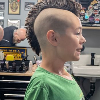 Inglorious Barber - Barbers Near Me - Los Alamitos, California
