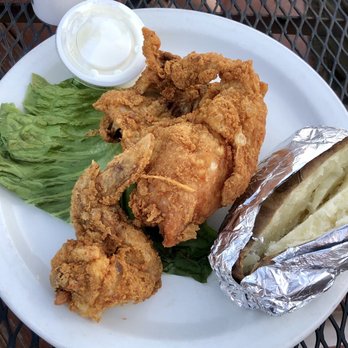 Dockers Restaurant - 1/4 broasted chicken - American Near Me - Fox Lake, Illinois