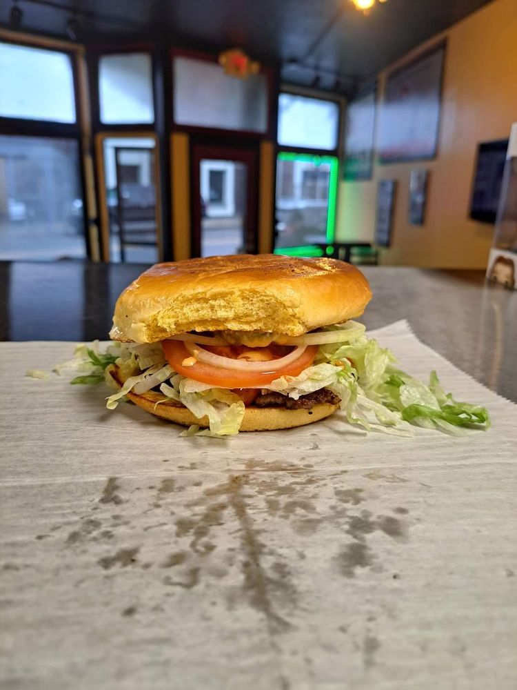 THE RED BIRD DELI Updated September 2024 28 Photos 329 W Pike St