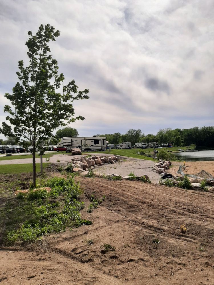 HIDDEN LAKES CAMPGROUND Updated October 2024 14 Photos 3001