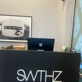 Sweathouz - Front desk - Saunas Near Me - Winter Garden, Florida Sweathouz - Front desk - Saunas Near Me - Winter Garden, Florida