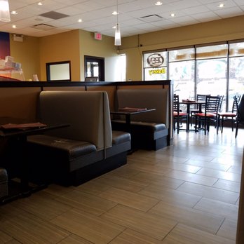 Mei Wei Bistro - Dining room view - Chinese Near Me - Regina, Saskatchewan