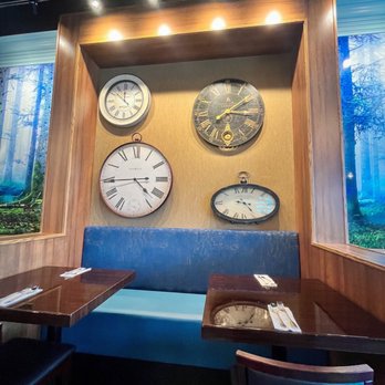 White Rabbit Dessert Experience - Desserts Near Me - Orlando, Florida