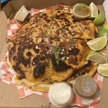 La Mesa Market - BIRRIA PIZZADIA - Latin American Near Me - Chelsea, Massachusetts