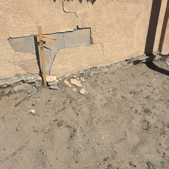 PNM - Wall was previously cracked but now has further damage to wall and trash was spread to sidewalk - Utilities Near Me - Albuquerque, New Mexico PNM - Wall was previously cracked but now has further damage to wall and trash was spread to sidewalk - Utilities Near Me - Albuquerque, New Mexico