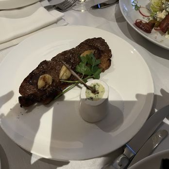 Mooo.... Beacon Hill - Wagyu Steak Frites - Steakhouses Near Me - Boston, Massachusetts