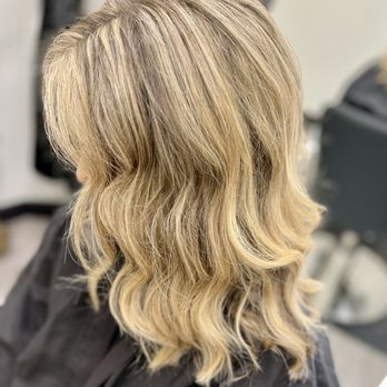 Studio B by Lindy Brooks Barnes - Highlights and haircut - Hair Salons Near Me - Austin, Texas Studio B by Lindy Brooks Barnes - Highlights and haircut - Hair Salons Near Me - Austin, Texas