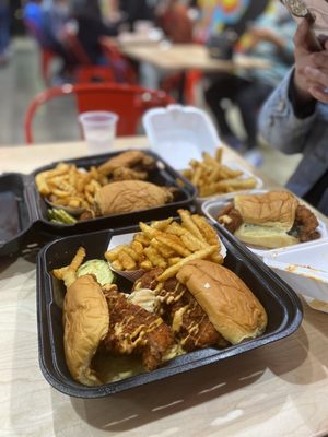 Dave's Hot Chicken by null