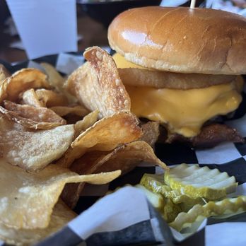 Christy's Landing - Boss Hog Burger with homemade tavern chips! - American Near Me - Madison, Wisconsin Christy's Landing - Boss Hog Burger with homemade tavern chips! - American Near Me - Madison, Wisconsin