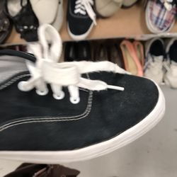 Shoes $7 looks bit worn out for that price