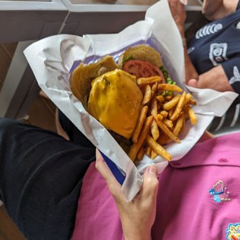 Cabana On the River - Cheeseburger and fries - American Near Me - Cincinnati, Ohio