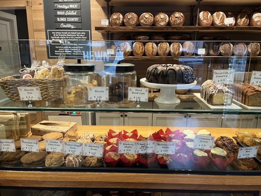 Hewn Bakery - Libertyville Outpost by null