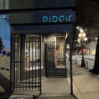 PiDGiN - Restaurant entrance - Japanese Near Me - Vancouver, British Columbia