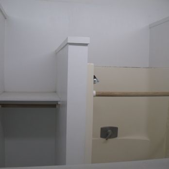 Twin Rivers Vacation Park - shelves & hooks in shower stalls very convenient for your stuff - RV Parks Near Me - Roseburg, Oregon