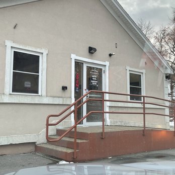 Hot Stone Pizzeria - Their store entrance, with a ramp to assist folks with difficulties. - Pizza Near Me - Manchester, New Hampshire Hot Stone Pizzeria - Their store entrance, with a ramp to assist folks with difficulties. - Pizza Near Me - Manchester, New Hampshire