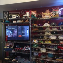 Thrift Demon - Vintage decor galore