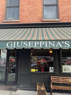 Giuseppina's by null