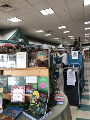 Maui Friends of the Library, Puunene by null