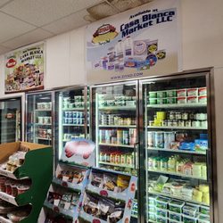 Casa Blanca Market - Lots of refrigerated and frozen goodies.