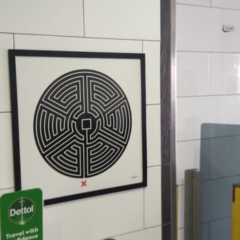 Holborn Tube Station - Labyrinth - Public Transportation Near Me - London, XGL