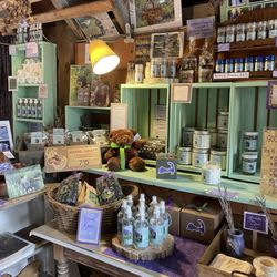 Cape Cod Lavender Farm - Store