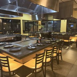 Shiso Japanese Restaurant - Hibachi tables