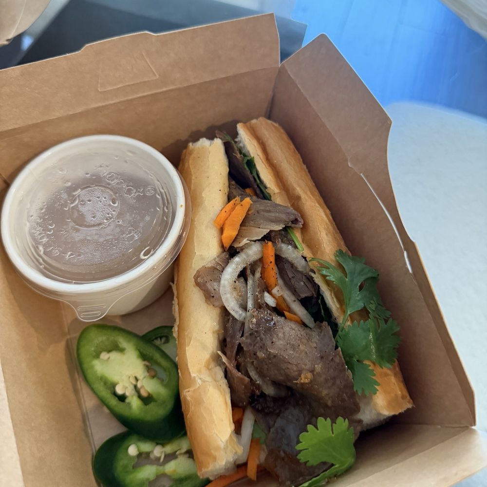 Bnh M - Braised Beef Brisket Bnh M - Braised Beef Brisket