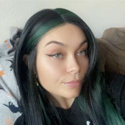 United Beauty Supply, Hair Extension & Wigs - Black and green front lace split dye wig