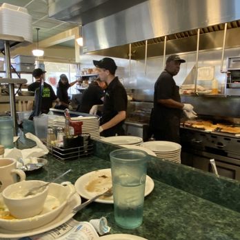 Metro Diner - Cooks getting it done - Breakfast & Brunch Near Me - Jacksonville Beach, Florida