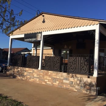 Leander Beer Market - The patio - Sports Bars Near Me - Leander, Texas Leander Beer Market - The patio - Sports Bars Near Me - Leander, Texas