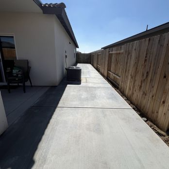 Kerncrete Concrete Services - Side of house - Masonry/Concrete Near Me Kerncrete Concrete Services - Side of house - Masonry/Concrete Near Me