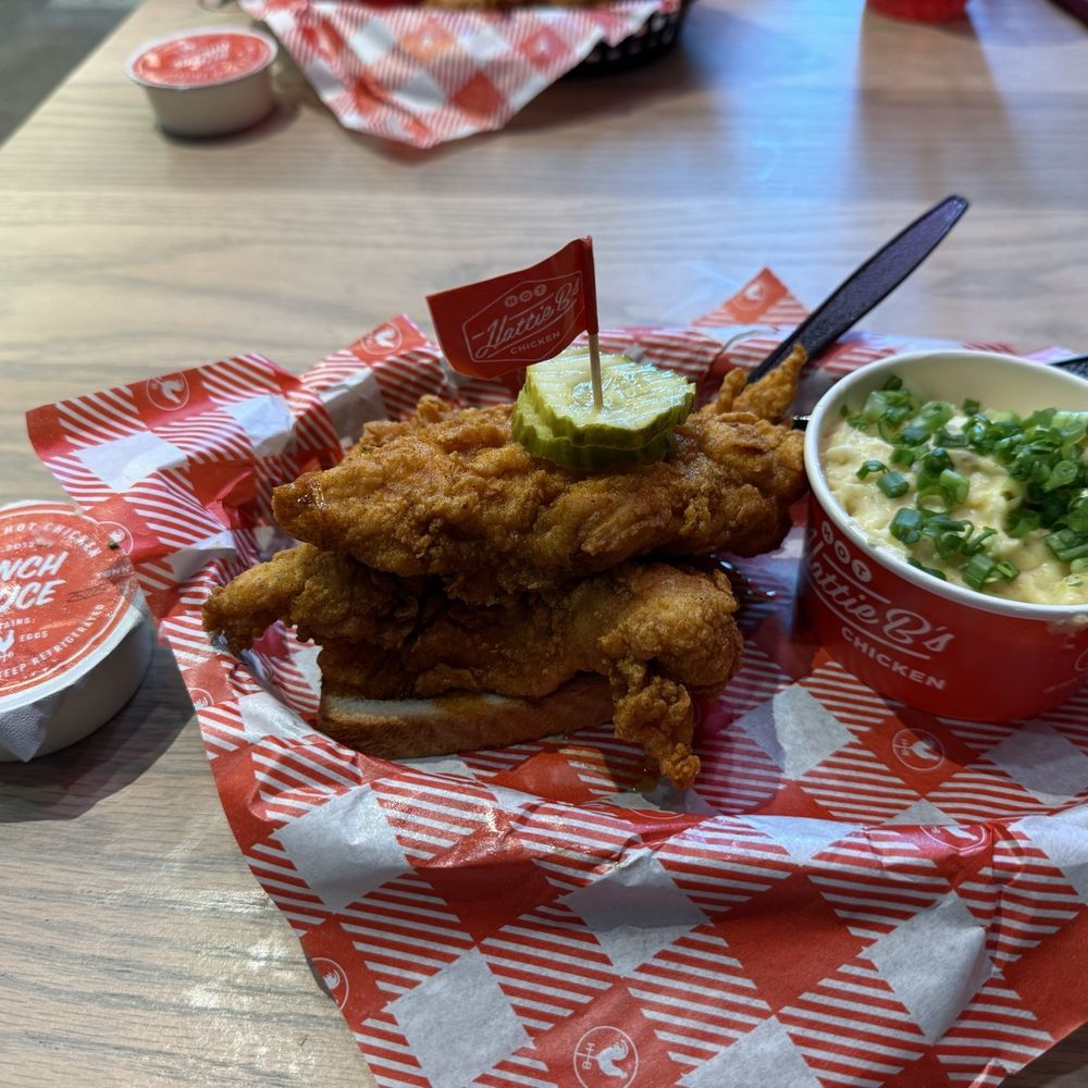 Hattie B's Hot Chicken - Austin - Domain NORTHSIDE - 3 Piece Jumbo Tenders (Medium) with Bacon-Cheddar Grits - Southern Near Me - Austin, Texas