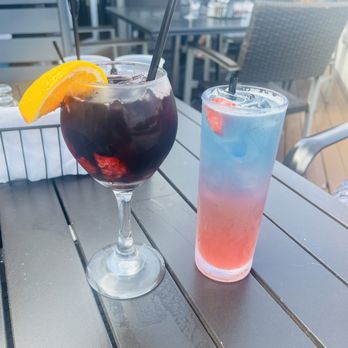 The Nest Skytop Lounge - Sangria & Dragonberry Mojito - Lounges Near Me - Savannah, Georgia