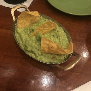 Garcia's Restaurant - Guacamole - Mexican Near Me - Chicago, Illinois