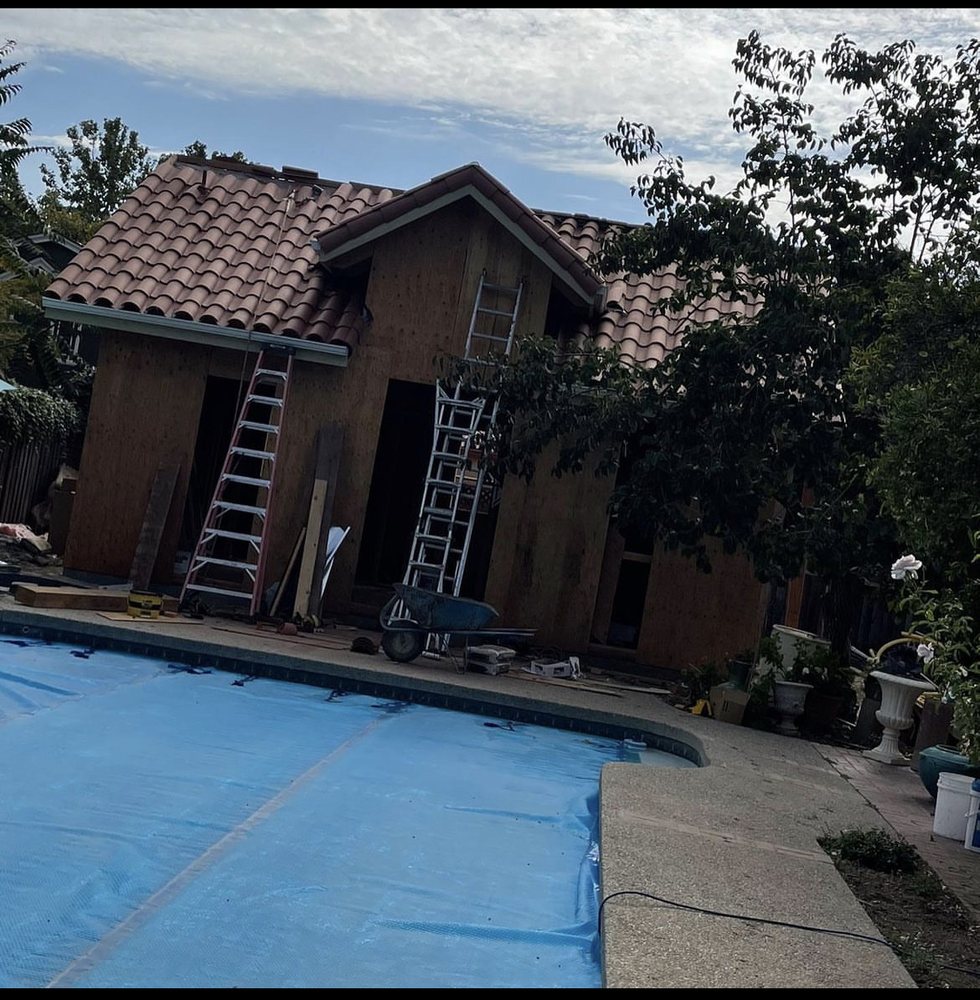 Slide of Skyblue Roofing