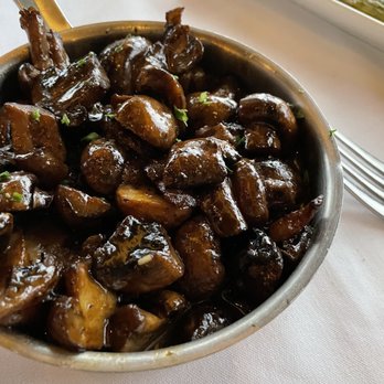 Ruth's Chris Steak House - Cremini Mushrooms - Steakhouses Near Me - Arlington, Virginia Ruth's Chris Steak House - Cremini Mushrooms - Steakhouses Near Me - Arlington, Virginia
