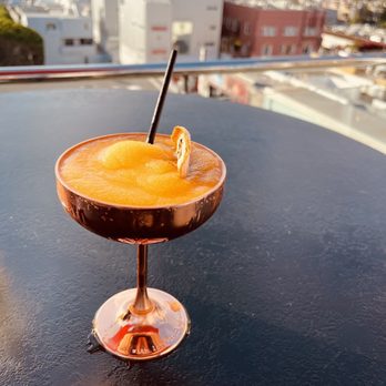 High Rooftop Lounge - Chilly Willy Cocktail - Lounges Near Me - Venice, California High Rooftop Lounge - Chilly Willy Cocktail - Lounges Near Me - Venice, California