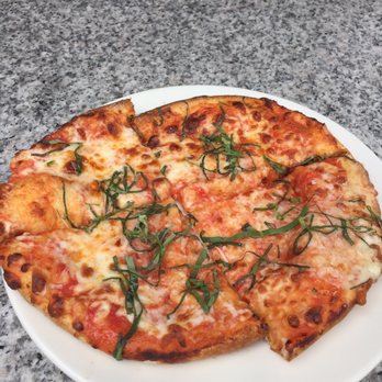 Earls Kitchen + Bar - Canadian (New) Near Me - Vancouver, British Columbia