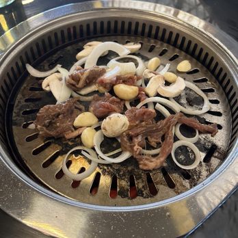 Jpot - Beef bulgogi and pinions mushrooms and garlic - Hot Pot Near Me - San Antonio, Texas Jpot - Beef bulgogi and pinions mushrooms and garlic - Hot Pot Near Me - San Antonio, Texas