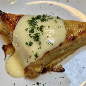 FlintCreek Cattle - Pommes Dauphinoise, nutmeg Parmesan cream sauce - New American Near Me - Seattle, Washington