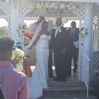 Marina Del Rey - My wedding ceremony at the gazebo - Venues & Event Spaces Near Me - Bronx, New York Marina Del Rey - My wedding ceremony at the gazebo - Venues & Event Spaces Near Me - Bronx, New York