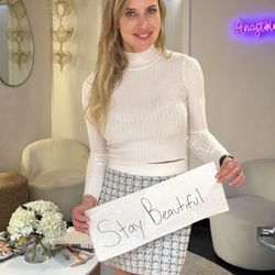 Anastology - Anastasia, CEO & Founder