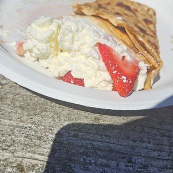 Coastal Class Crepes - Strawberries and cream crepe - Food Trucks Near Me - Long Beach, Washington Coastal Class Crepes - Strawberries and cream crepe - Food Trucks Near Me - Long Beach, Washington