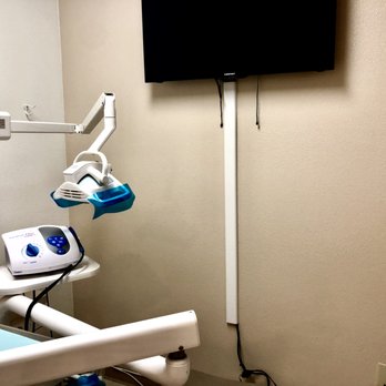 RD Business Solution - Setting up monitors and work stations for a dental office - Web Design Near Me RD Business Solution - Setting up monitors and work stations for a dental office - Web Design Near Me